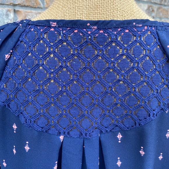 Top - Picture 5 of 5